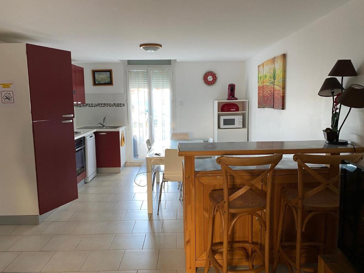 Villa Magali - Appartement Climatise T3 Duplex - Grau-Du-Roi - Hypercentre 20 M De La Plage Le Grau-du-Roi Exteriör bild